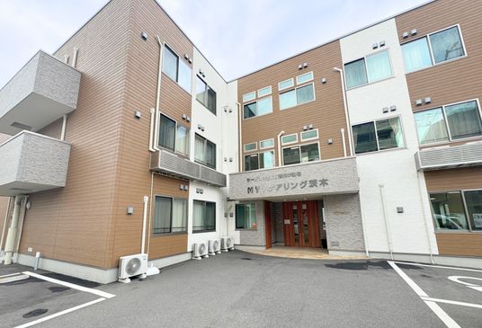 施設の外観