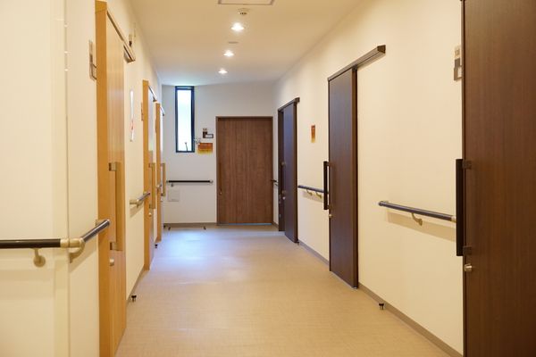 清潔感ある廊下の様子