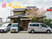 施設外観と送迎車  