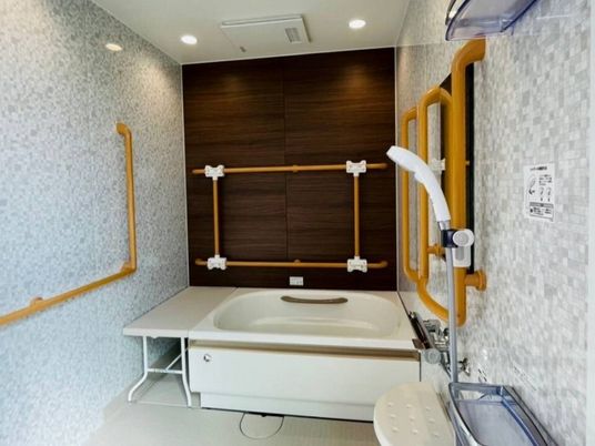 バリアフリーの洗面台設備