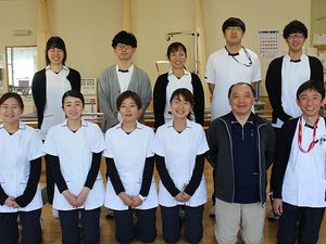 スタッフ集合のリビング  