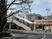 緑の屋根のエントランス