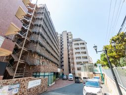 高層建物の外観
