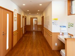 清潔な廊下の一景