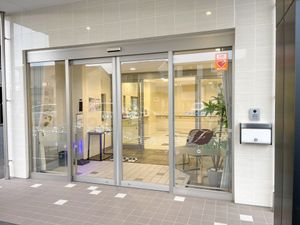 広々としたエントランス