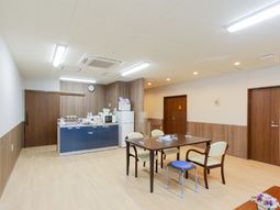 共有スペースの清潔な室内
