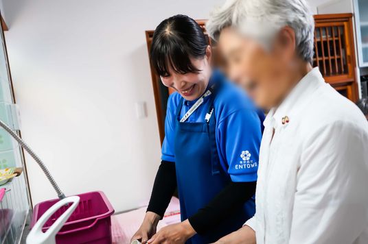 料理中の介助様子