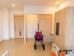 廊下の明るい空間