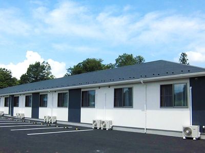 新築そうな一階建て外観