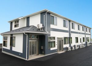 施設の清潔な外観