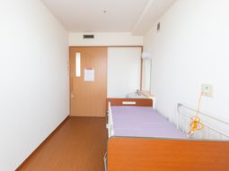 シンプルな居室空間