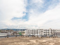 広がる空と街の景色