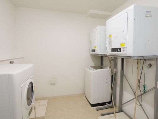 洗濯機と乾燥機の部屋