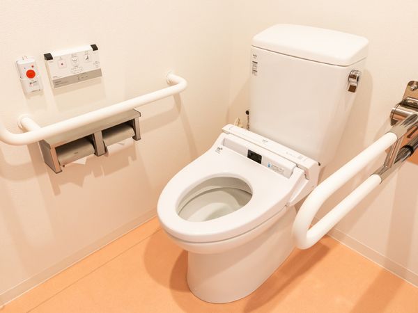 バリアフリー対応のトイレ