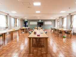 明るいダイニングスペース