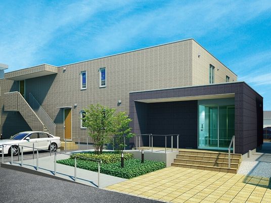 新しい建物のエントランス