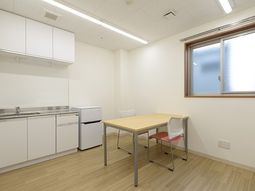 明るい簡潔な居室