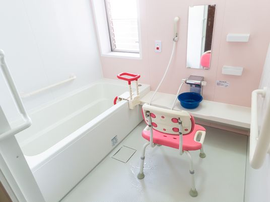 バリアフリー浴室設備