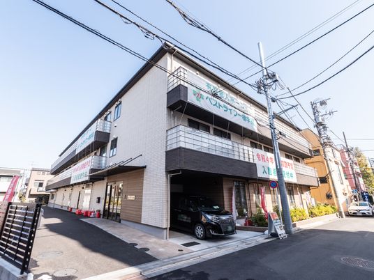 都市型施設の外観
