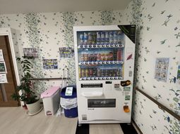 自販機のある廊下  