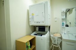 洗濯機と洗面台の設備