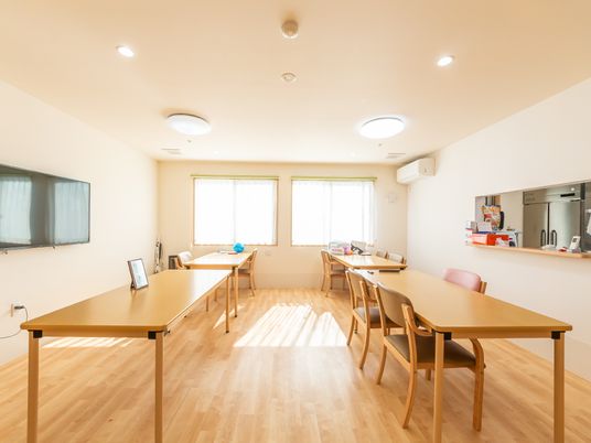 共有スペースの居心地の良い部屋