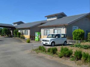 静かな環境の施設外観