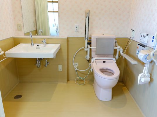 バリアフリーな浴室設備