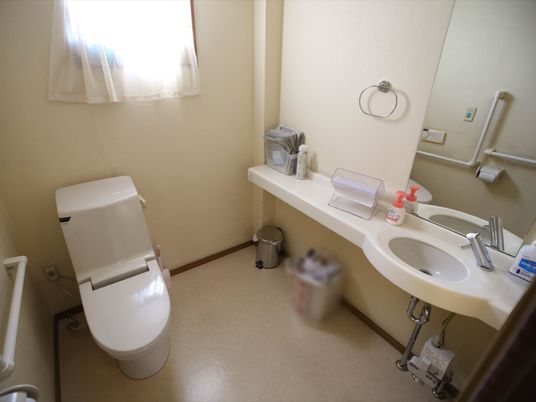 バリアフリーのトイレ空間