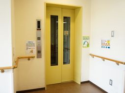 バリアフリーなエレベーター