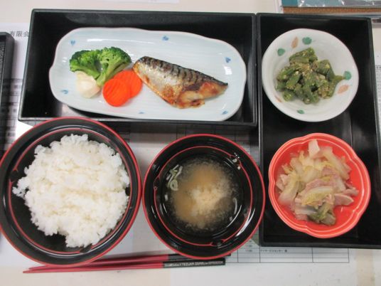 栄養バランスの取れた食事