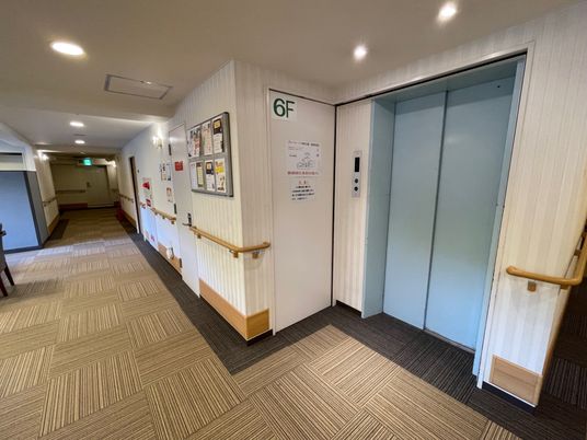 清潔感のある廊下