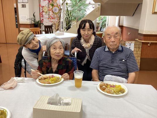 色鮮やかな機能訓練室