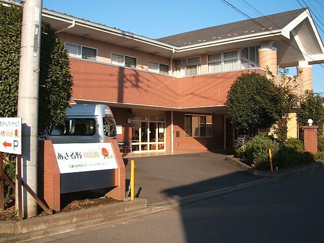 温かみのある施設外観 外観 ゆったりとした入口が印象的な、あたたかな雰囲気の外観です。手厚いサポートを目指す職場で、共に成長しませんか。