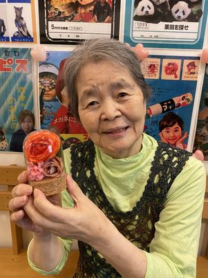 利用者の笑顔と作品