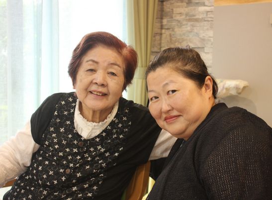 笑顔あふれるリビング