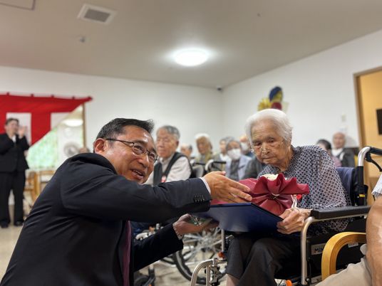 和やかな雰囲気の集会