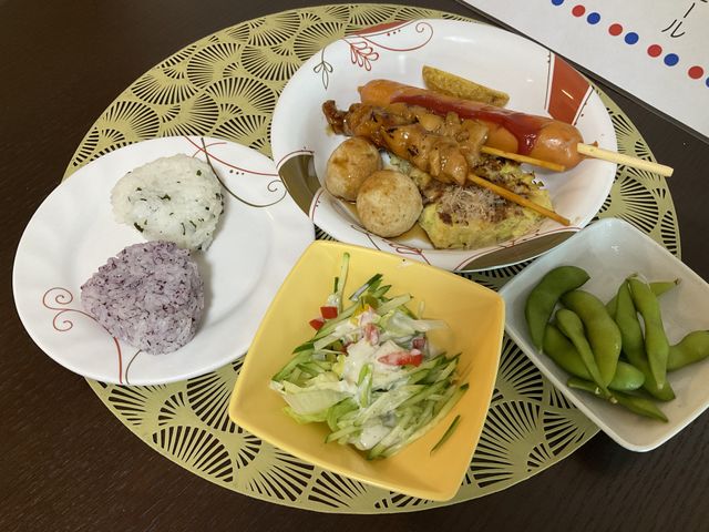 お食事