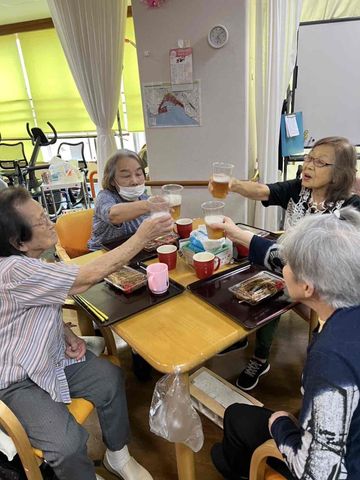 楽しそうに過ごす様子の居室
