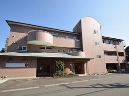 清潔感のある建物の外観