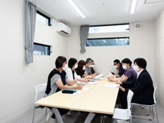 会議中の多目的室