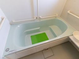 バリアフリーな浴室