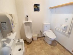 清潔感溢れるトイレ空間