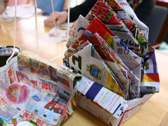 手作り作品展示のテーブル  