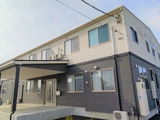 清潔感のある建物の外観