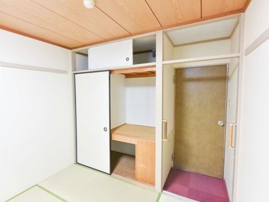 居室の洋室と和室
