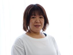 スタッフの笑顔のポートレート