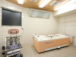 清潔な浴室設備