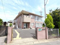 外観の明るい建物