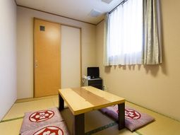 和室の居室風景